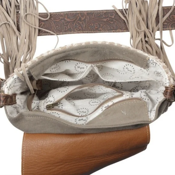 MYRA WESTERN OVER THE SHOULDER CROSSBODY BAG - Picture 2 of 9